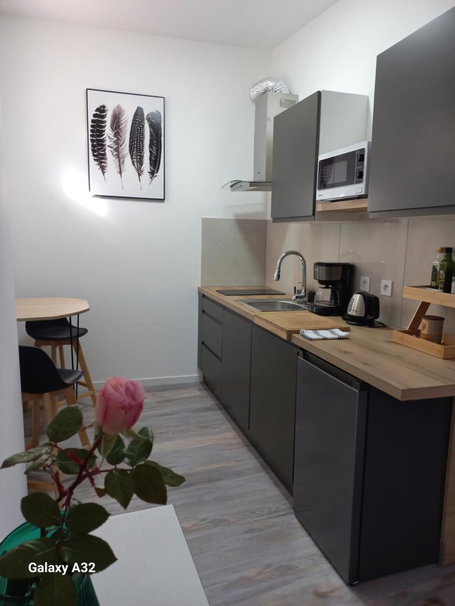 Rhone Studio Viviers Luaran gambar